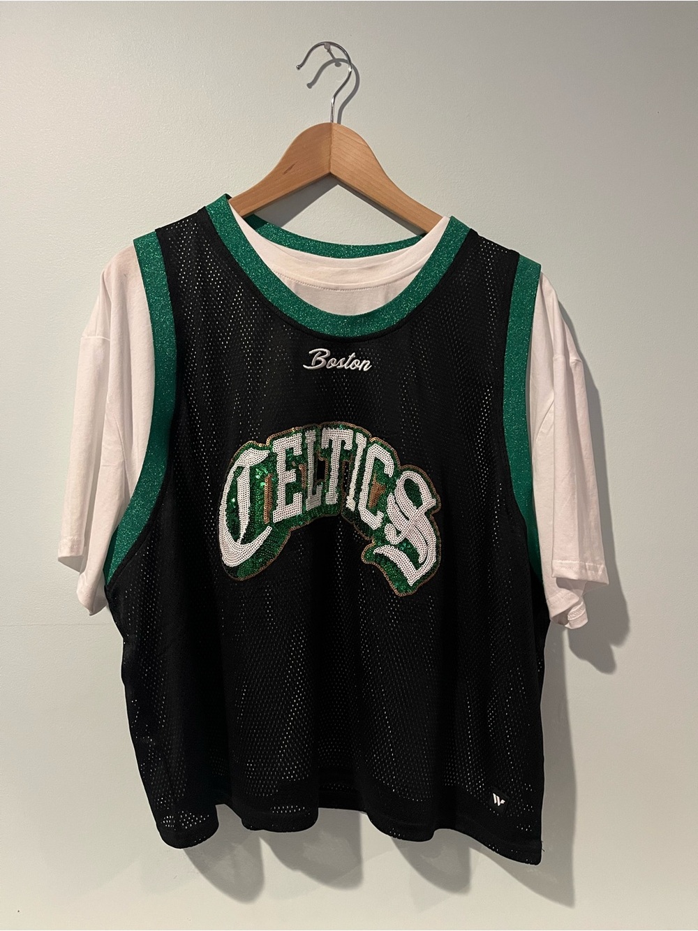 Boston Celtics The Wild Collective Twofer Crop Tee Black Mesh Sequins, Size XL